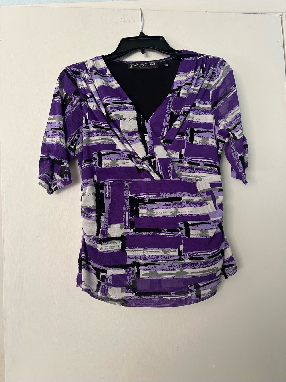 Simply French Int Design Purple Abstract Wrap-Style V-Neck Top Size M